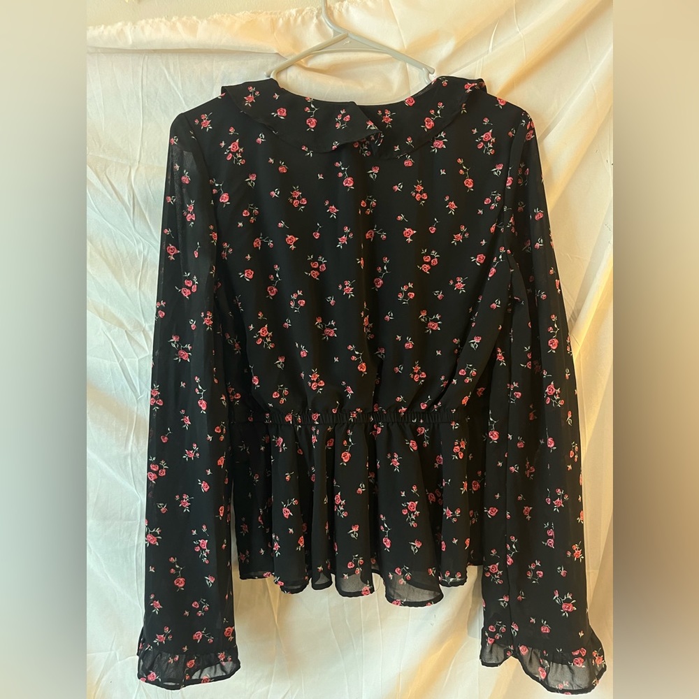 H&M Black Ruffle Top - Picture 4 of 8